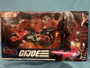 Hasbro G.I. Joe Serie Classificata - Baronessa con C.O.I.L. Modellino - Foto 1 di 7