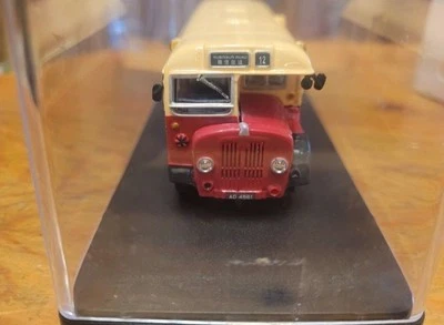 Autobús Hong Kong de resina 1/76 China autobús motor CMB Guy Arab AD4561 Rt:12 Foto 1 de 4