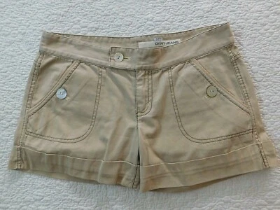Pantalones cortos beige para mujer talla 7 DKNY D4011 USADOS EN EXCELENTE ESTADO Foto 1 de 4