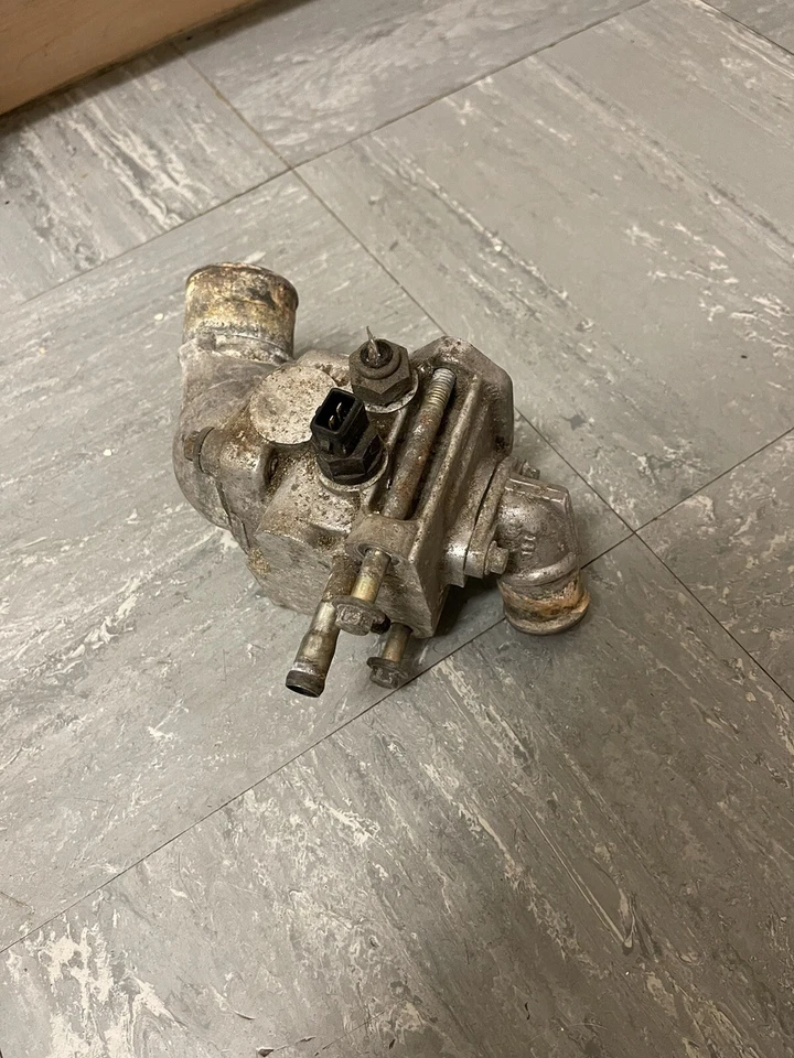 1993 JAGUAR XJ6/XJ40 - THERMOSTAT HOUSING - Image 1 of 1