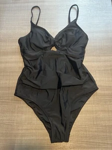 Neu mit Etikett Cupshe Damen-Badeanzug Twist Front Cutout gerafft schwarz M - Bild 1 von 7