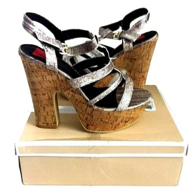 Fahrenheit Yes 07 Zapatos de Tacón de Corcho Punta Abierta Plateados Metálicos Talla 8.5 Tirantes Nuevos Foto 1 de 4