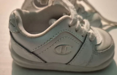 Zapato Deportivo Champion Bebé Blanco Logo Bajo Comodidad Elegante Talla 3 Foto 1 de 4