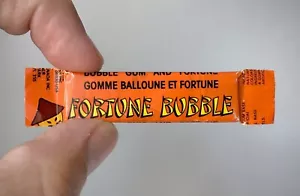 Contenitore caramelle vintage 1987 Albert & Sons One Stick of FORTUNE BUBBLE 3,5"" vintage - Foto 1 di 1