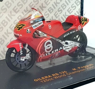 Ixo 1/24 Scale RAB021 - Gilera RS 125 #54 125cc World Champion 2001 M. Poggiali - Image 1 of 4