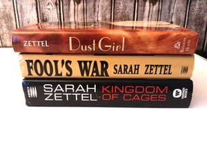 Dust Girl, Fool's War & Kingdom of Cages Lot by Sarah Zettel Sci-Fi Fantasy - Foto 1 di 7