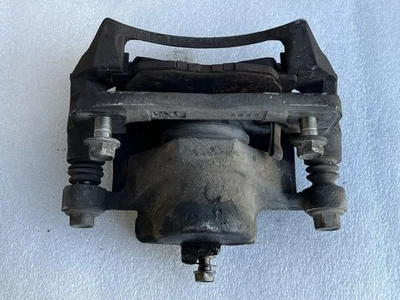 Honda Accord 1994 sedán lado del pasajero derecho pinza de freno delantera Foto 1 de 4