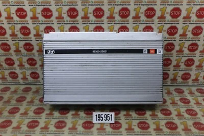 2011-2012 HYUNDAI SANTA FE AUDIO RADIO AMP AMPLIFIER 96300-2B821 OEM - Image 1 of 4