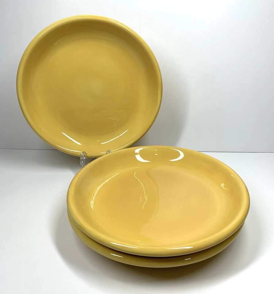 Juego de 3 platos de ensalada Pottery Barn COLORIDO SERVIR amarillo cupé 9" retirados 2003 Foto 1 de 4