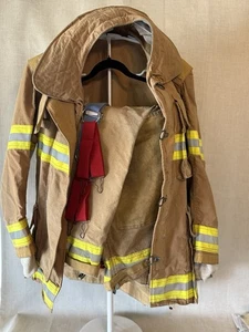 Sperian Firefighters Coat & Pants Model S51 G V N- Out Of Service Sz 38T Reg.Arm - Picture 1 of 9