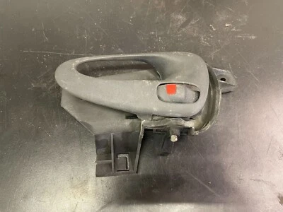 1999-2005 Pontiac Grand Am OEM Passenger Side Rear Interior Door Handle RR Foto 1 de 4