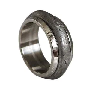 Anello meteorite Muonionalusta Anello nuziale meteorite (hai bisogno di un modello dopo l'acquisto) - Foto 1 di 6