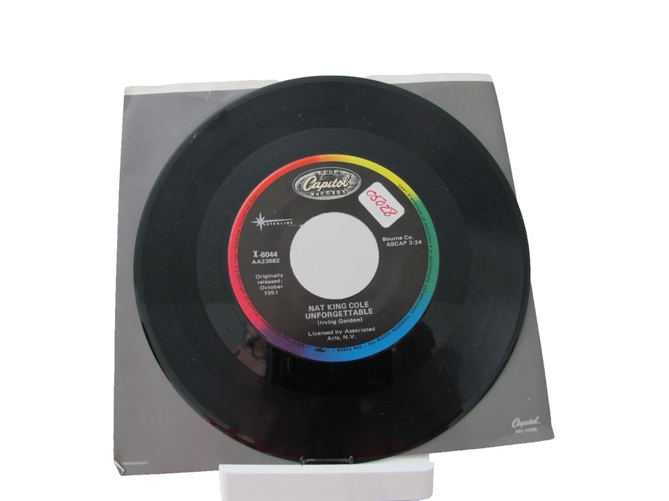 45 RECORD - NAT KING COLE - UNFORGETTABLE - Image 1 of 1