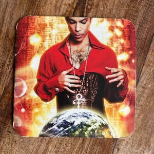 PRINCE - PLANET EARTH   VG+/EX-  CD  / ONLY GIVEN OUT ON THE TOUR / RARE - Imagen 1 de 5