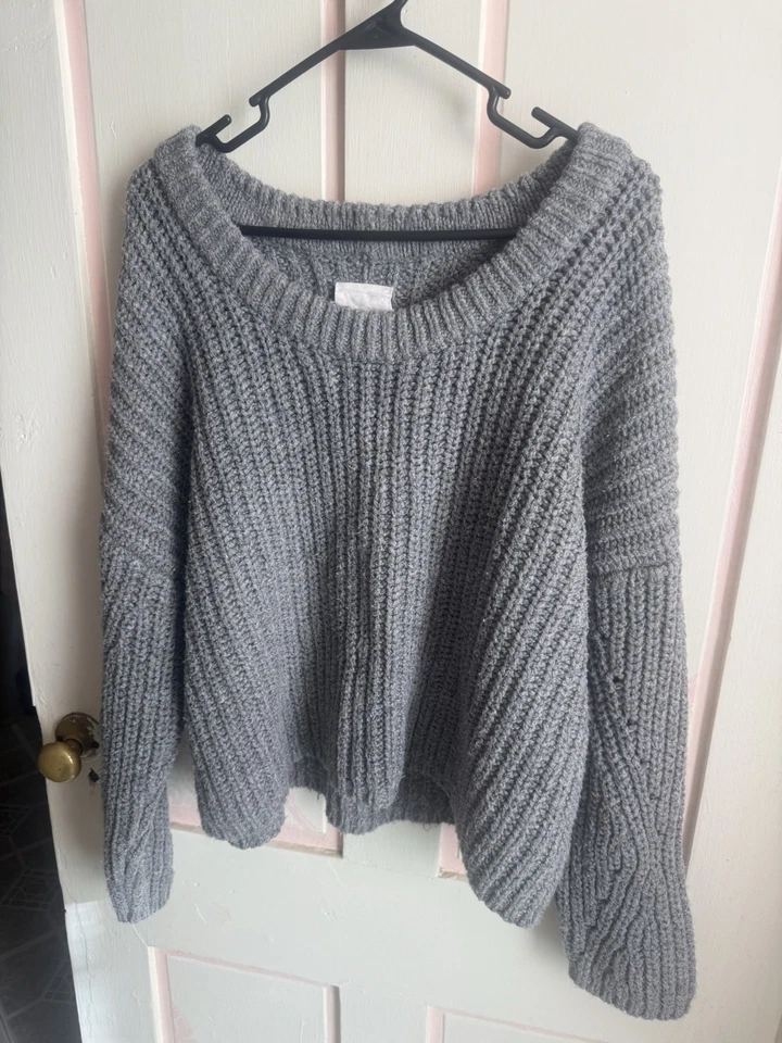 Aerie Women's X-Large Grey Chunky Cable Knit Sweater - Image 1 of 3