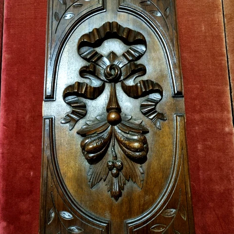 Bow ribbon berry fruit wood carving panel - Antique French architectural salvage Cover