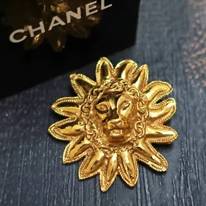 CHANEL Gold Plated CC Logos Lion Vintage Pin Brooch #594c Rise-on - Picture 1 of 7