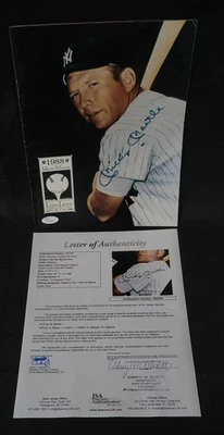 1988 MICKEY MANTLE CHARITY GOLF CLASSIC PROGRAM SIGNED + 5 WITH JSA COA - Image 1 of 4