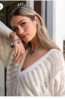 Simply Santa Fe - Juego completo de 4 piezas de mezcla de tendencias de mariposa - 24 de mayo Fashion Fix Foto 1 de 4