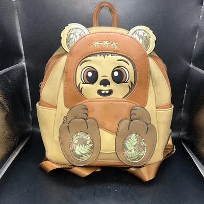 Mochila Loungefly Ewok Star Wars/Disney Cremallera USADA Foto 1 de 4