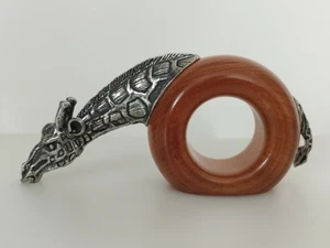 VINTAGE MAKOULPA PEWTER WOOD AFRICAN SAFARI GIRAFFE NAPKIN SERVIETTE RING HOLDER - Picture 1 of 8