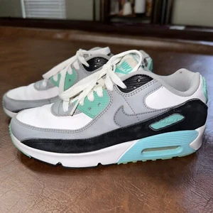 EUC Nike Air Max 90 Leather Hyper Turquoise 5Y Or 6.5 Women - Picture 1 of 5