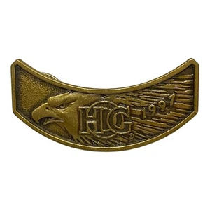 Vintage Harley Davidson Owners Group 1997 HOG Rocker Pin Bronzefarben 1,5 Zoll - Bild 1 von 3