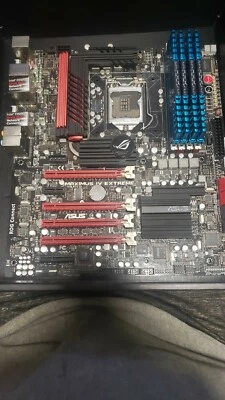 Used 1x Asus Maximus IV Extreme MB w/4 sticks of Corsair Memory Read Description - Image 1 of 2