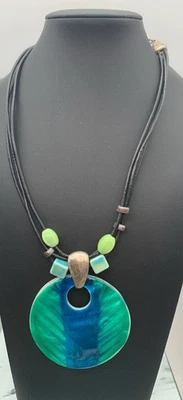 Collar Chicos Azul Teal Verde Madreperla Grueso Colgante con Cordón Foto 1 de 4