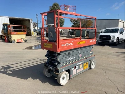 2016 Skyjack SJIII-3226 26' Electric Scissor Lift Man Aerial Platform bidadoo - Image 1 of 4