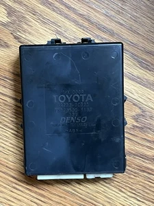 2005-2007 Toyota Sequoia Tailgate Liftgate Multiplex Control Module 89222-0C021 - Picture 1 of 4