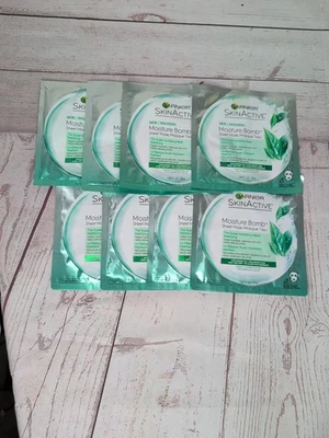 Garnier SkinActive Moisture Bomb The Super Hydrating Mattifying Sheet Mask 8Pack - Image 1 of 2