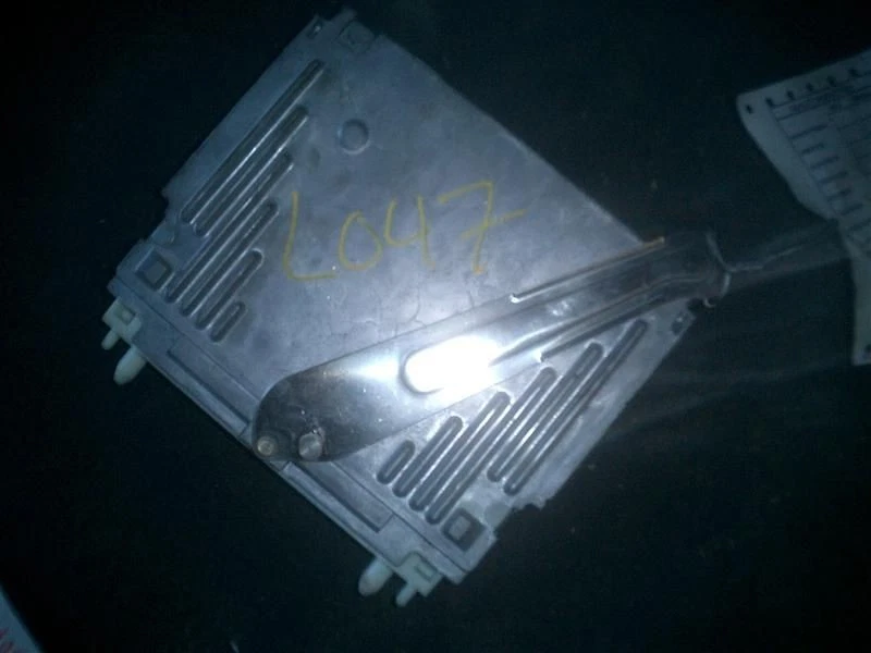 96 97 VOLVO 850 CHASIS ECM MÓDULO DE TRANSMISIÓN EN CAJA MÓDULO DE CONTROL  Foto 1 de 1