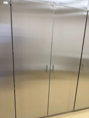 Reinraum Schleusenschrank 120x60x210 cm Edelstahl Schleusensteuerung - Bild 1 von 4