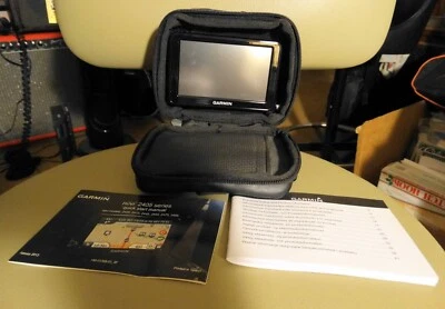 Garmin gps 2405 series, bundled with case and power cord and instructions. - Image 1 of 4