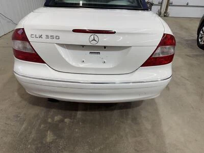 06-09 CUBIERTA PARACHOQUES TRASERO MERCEDES CLK350 CONV ALABASTRO BLANCO NO METÁLICO 960U Foto 1 de 4