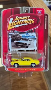 Dodge Challenger R/T 1970 Johnny Lightning Mayhem en amarillo - Imagen 1 de 3