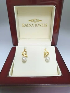 Pendientes de pernos de circonio cúbico y perlas de oro amarillo de 22 K - Imagen 1 de 6