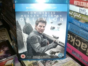 Oblivion (Blu-ray, 2012) TOM CRUISE,MORGAN FREEMAN - Picture 1 of 2