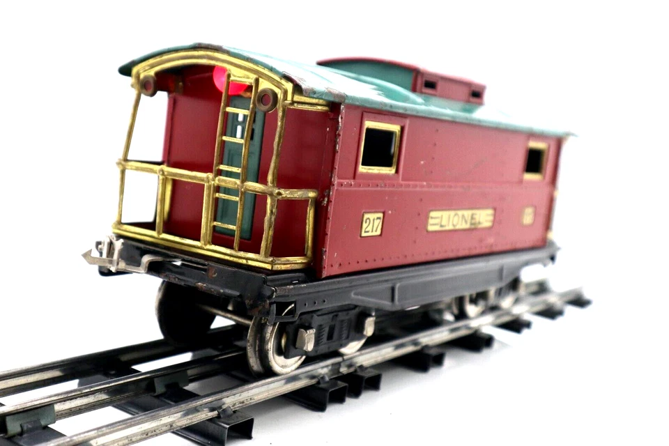 Lionel Pre War Standard, No. 217, Lionel Red & Peacock Illuminated Caboose C7 EX - Image 1 of 4