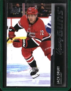 Armas jóvenes extendidas de cubierta superior 21/22 #731 Jack Drury - Carolina Hurricanes - Imagen 1 de 2