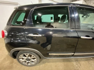 Used Rear Right Door Assembly Rear Side fits: 2014 Fiat 500 electric solar glass - Image 1 of 4