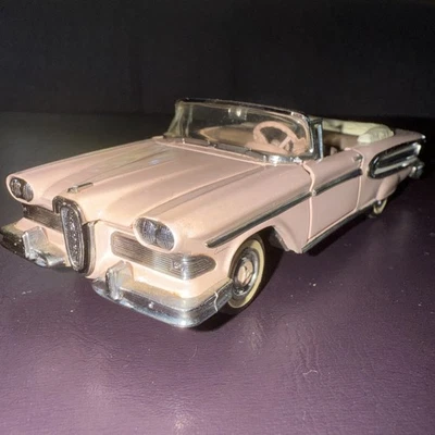 Franklin Mint 1958 Ford Edsel Citation Convertible Model 1:43 Vtg Pink Diecast - Image 1 of 4
