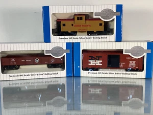 Bachmann HO Lot/3 New Haven 40' Box, GN 40' Gon, UP 36' Wide Vis. Cab, Silver - Picture 1 of 2