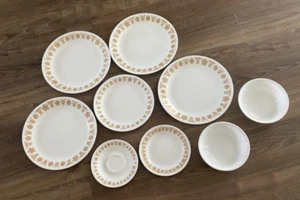 Lot Of Vintage Corelle Golden Butterfly 4 Dinner Plates, 2 Bowls + 3 plates - Picture 1 of 14
