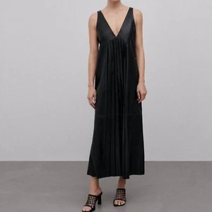 Massimo Dutti schwarzes Schaffleder limitierte Auflage Kleid Gr. S - Bild 1 von 11