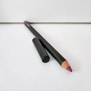 1x MAC Lip Pencil Lip Liner, Shade: Half-Red, 1.45g / 0.05oz, Brand New! - Picture 1 of 5