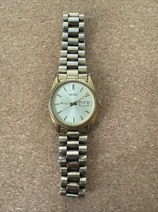 Reloj Presidencial De Colección Seiko Oro Plata 2 Tonos Día Fecha 7N43-8111 Estate Leer - Imagen 1 de 11