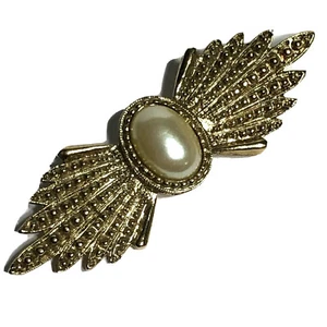 Vintage Gold Tone Faux Pearl Pin Brooch Mid Century Classic Design Safety Clasp - Picture 1 of 7