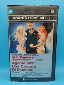 VHS 007 UNA CASCATA DI DIAMANTI SEAN CONNERY 1971 AZIONE BOX ORIGINALE MORBIDO - Picture 1 of 8
